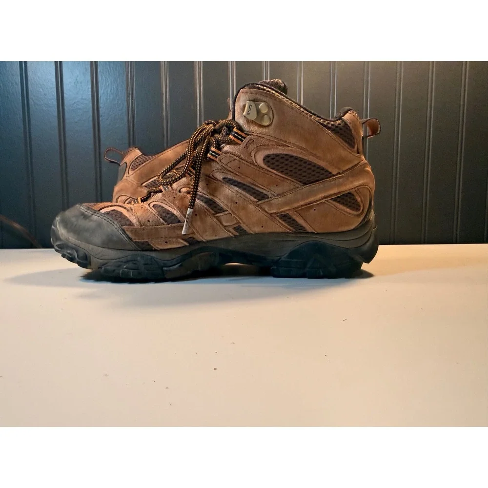 Merrell Moab Mid Hiking Boots Mens 9 Earth Brown Suede Mesh Vibram J06047